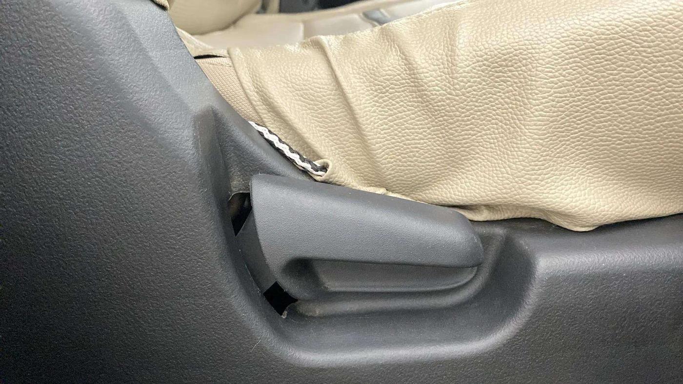 2018 Maruti Wagon R 1.0 LXI CNG (O), CNG, Manual, 68,787 km, Driver Side Adjustment Panel