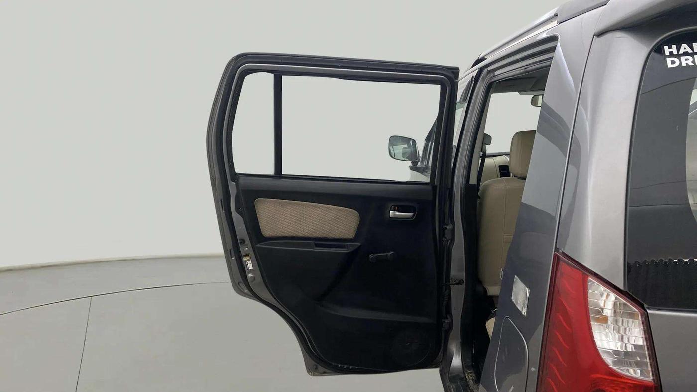 2018 Maruti Wagon R 1.0 LXI CNG (O), CNG, Manual, 68,787 km, LHS Rear Door
