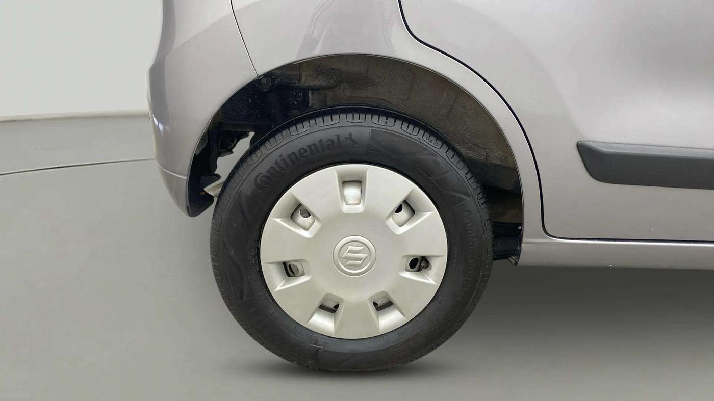 2018 Maruti Wagon R 1.0 LXI CNG (O), CNG, Manual, 68,787 km, Right Rear Wheel