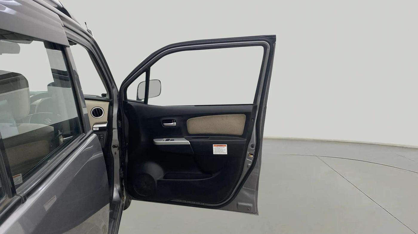 2018 Maruti Wagon R 1.0 LXI CNG (O), CNG, Manual, 68,787 km, RHS Front Door
