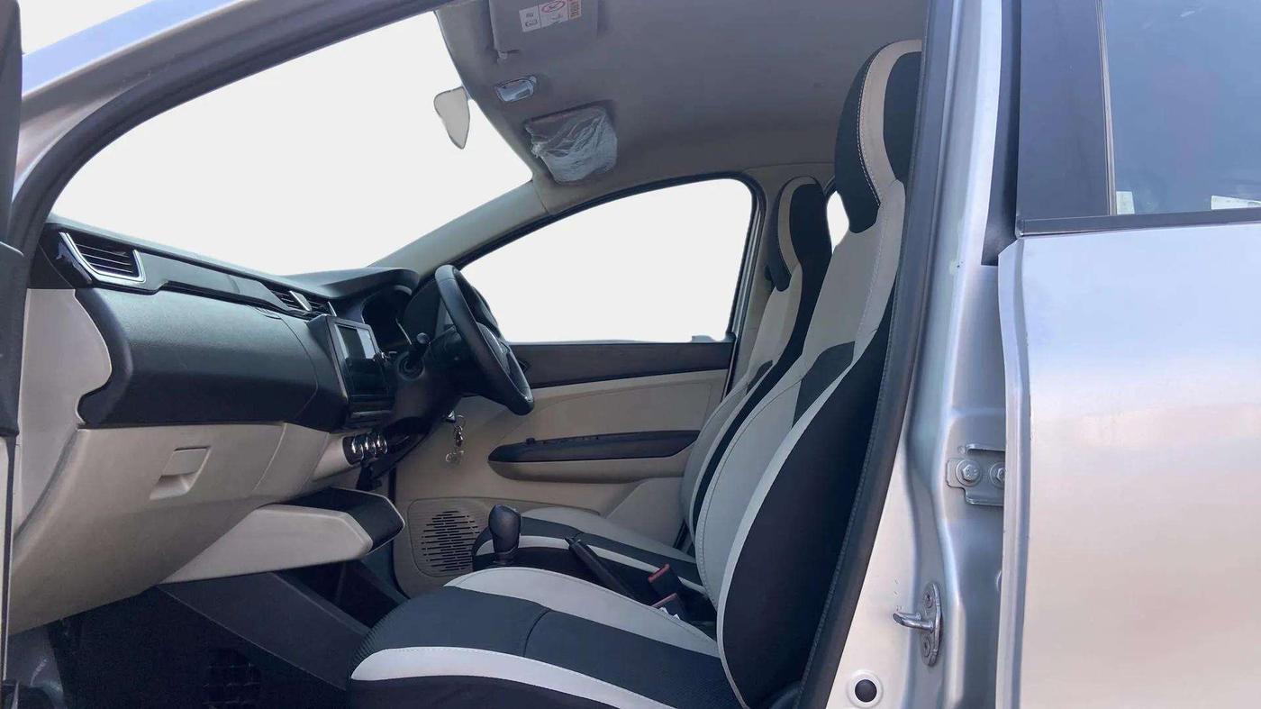 2021 Renault TRIBER RXT AMT, Petrol, Automatic, 66,282 km, Right Side Front Door Cabin