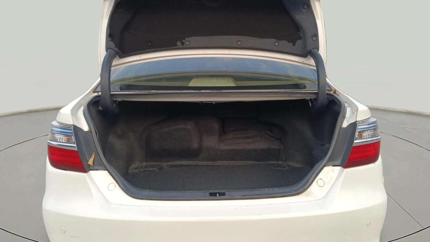 2016 Toyota Camry HYBRID, Hybrid, Automatic, 69,246 km, Boot Door Open