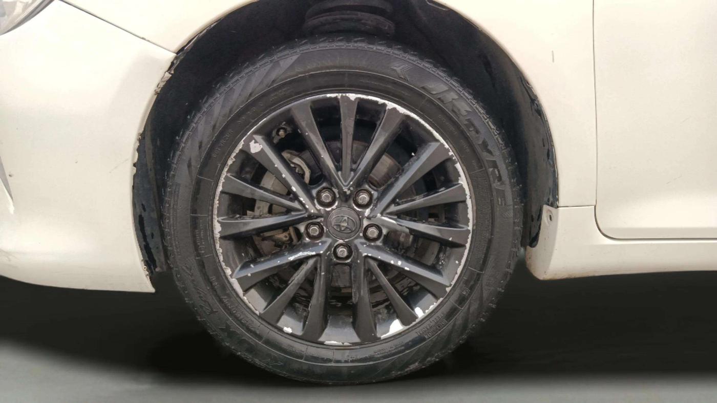 2016 Toyota Camry HYBRID, Hybrid, Automatic, 69,246 km, Left Front Wheel