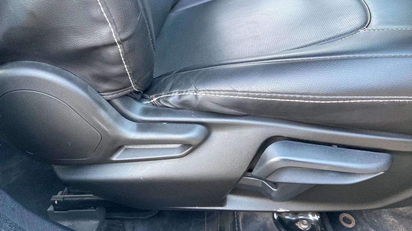 2022 Tata NEXON XZ PLUS PETROL SUNROOF, Petrol, Manual, 17,719 km, Driver Side Adjustment Panel