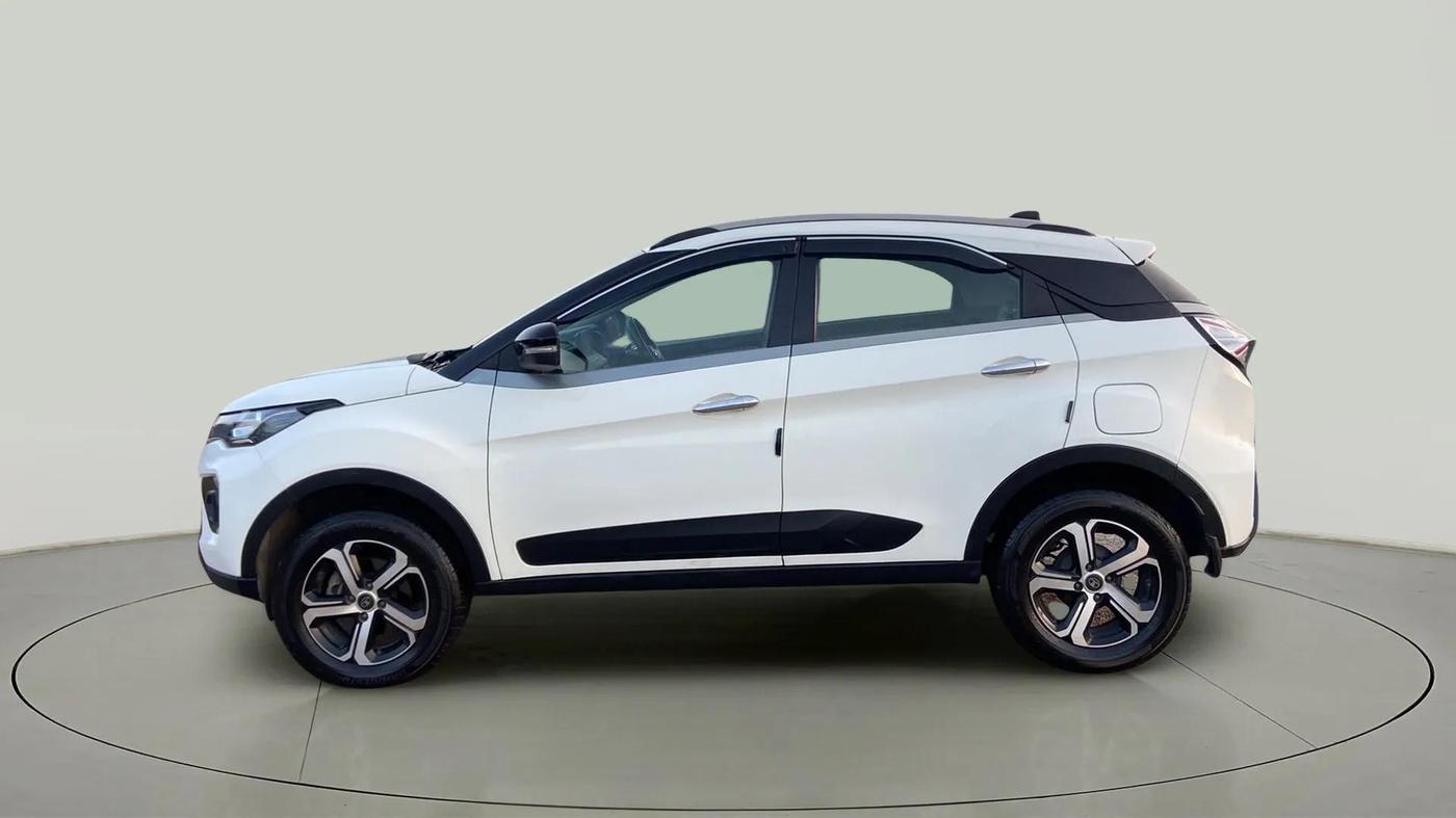 2022 Tata NEXON XZ PLUS PETROL SUNROOF, Petrol, Manual, 17,719 km, Left Side