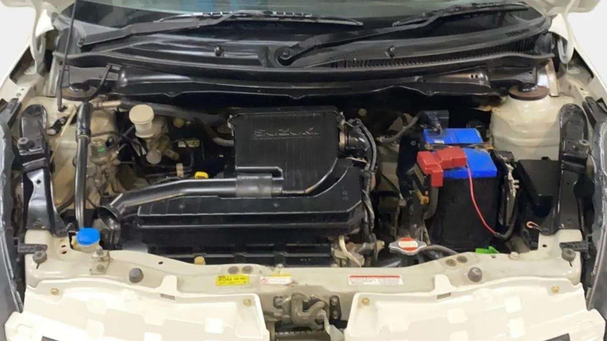2015 Maruti Swift Dzire VXI, Petrol, Manual, 93,658 km, Open Bonet