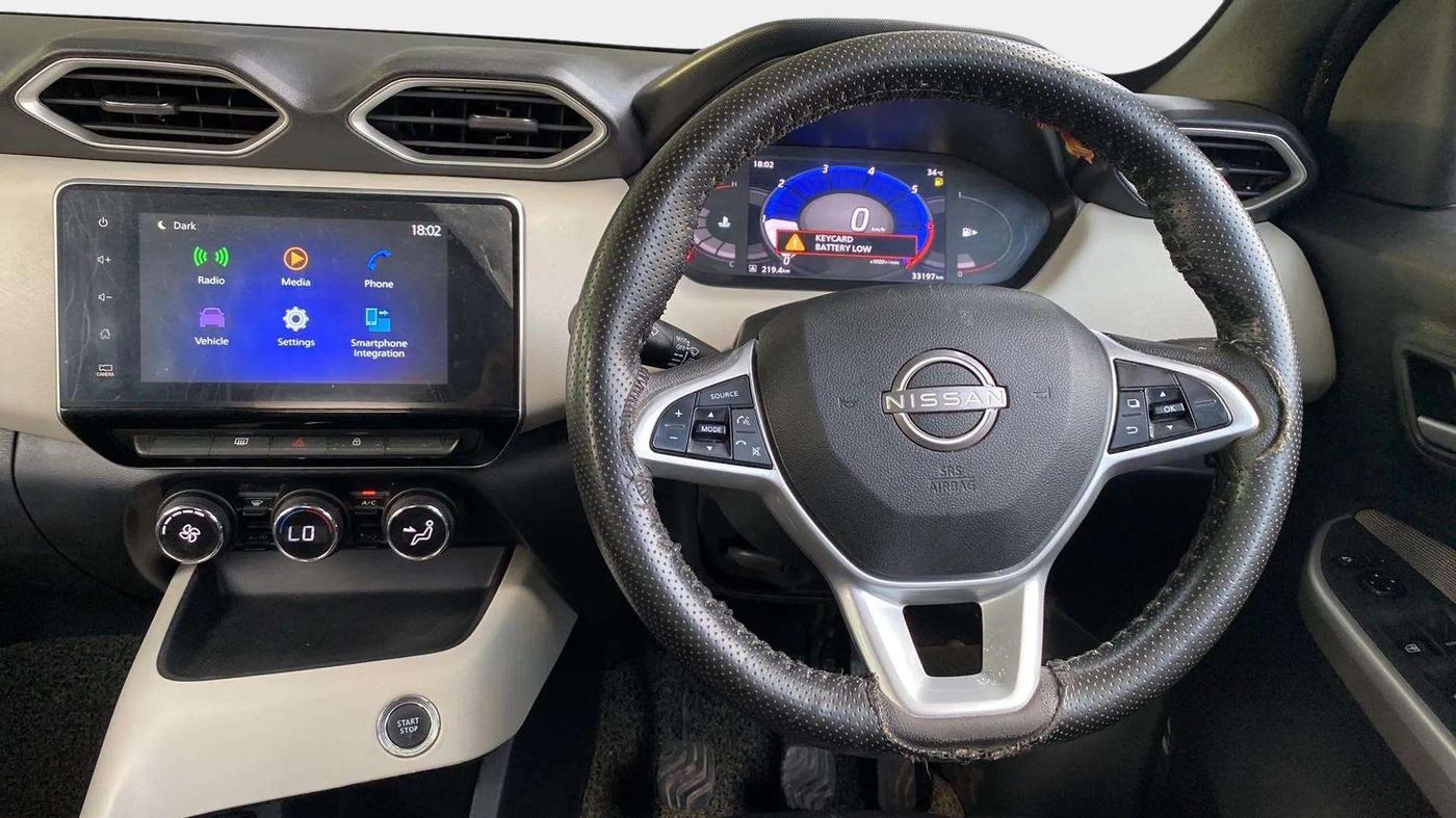 2021 Nissan MAGNITE XV MT, Petrol, Manual, 33,200 km, Steering Wheel Close Up