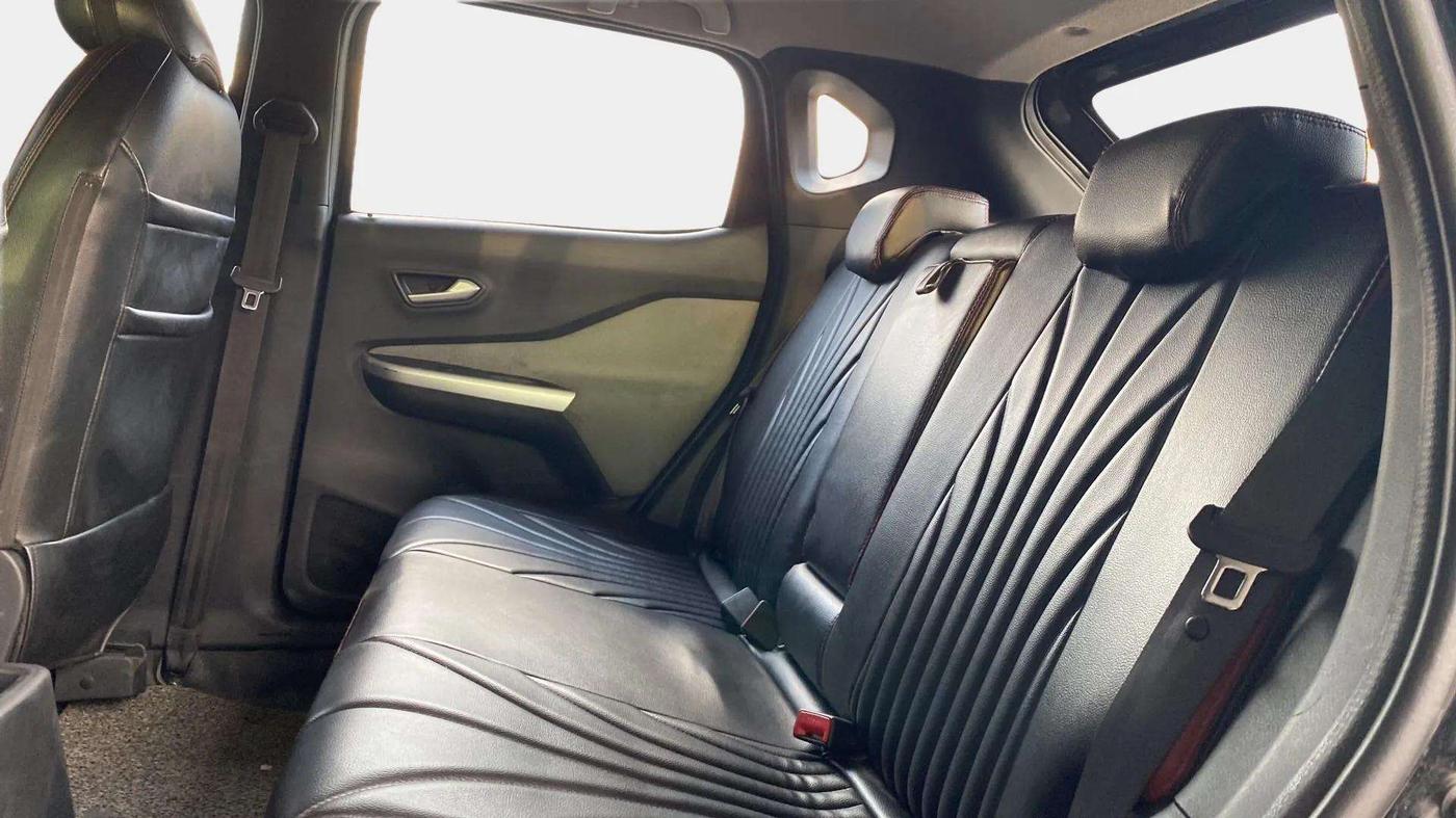 2021 Nissan MAGNITE XV MT, Petrol, Manual, 33,200 km, Right Side Rear Door Cabin