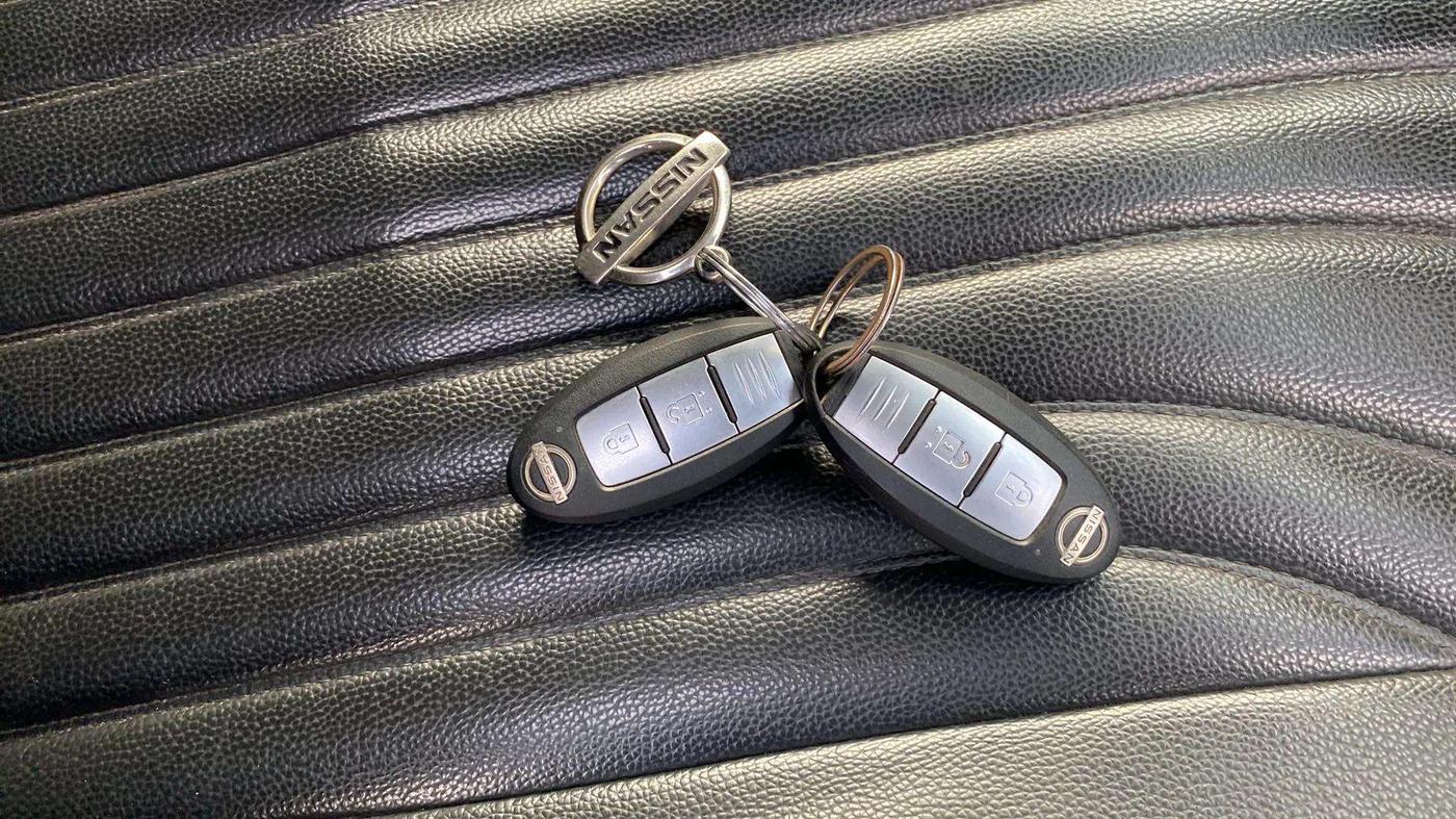 2021 Nissan MAGNITE XV MT, Petrol, Manual, 33,200 km, Key Close Up