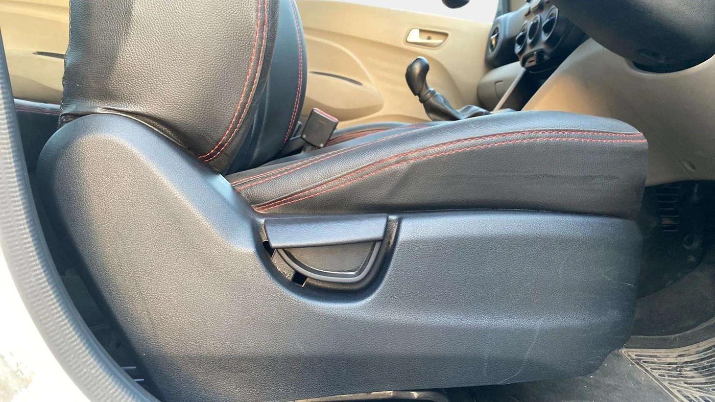 2018 Hyundai NEW SANTRO SPORTZ MT, CNG, Manual, 98,235 km, Driver Side Adjustment Panel