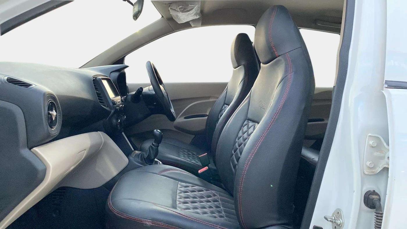 2018 Hyundai NEW SANTRO SPORTZ MT, CNG, Manual, 98,235 km, Right Side Front Door Cabin