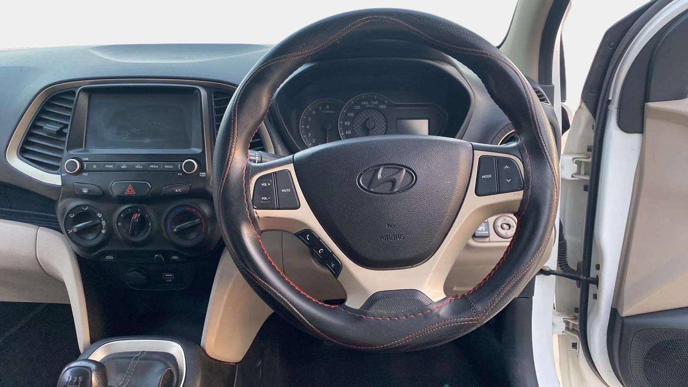 2018 Hyundai NEW SANTRO SPORTZ MT, CNG, Manual, 98,235 km, Steering Wheel Close Up