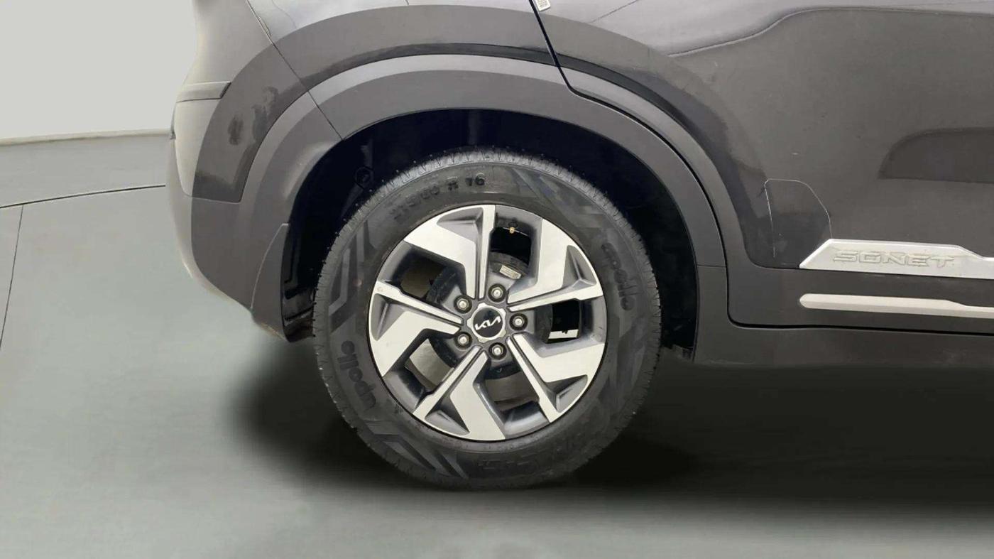 2022 KIA SONET HTX PLUS 1.5, Diesel, Manual, 41,921 km, Right Rear Wheel