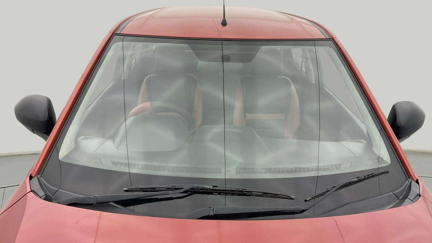 2016 Maruti Vitara Brezza LDI (O), Diesel, Manual, 86,842 km, Front Windshield