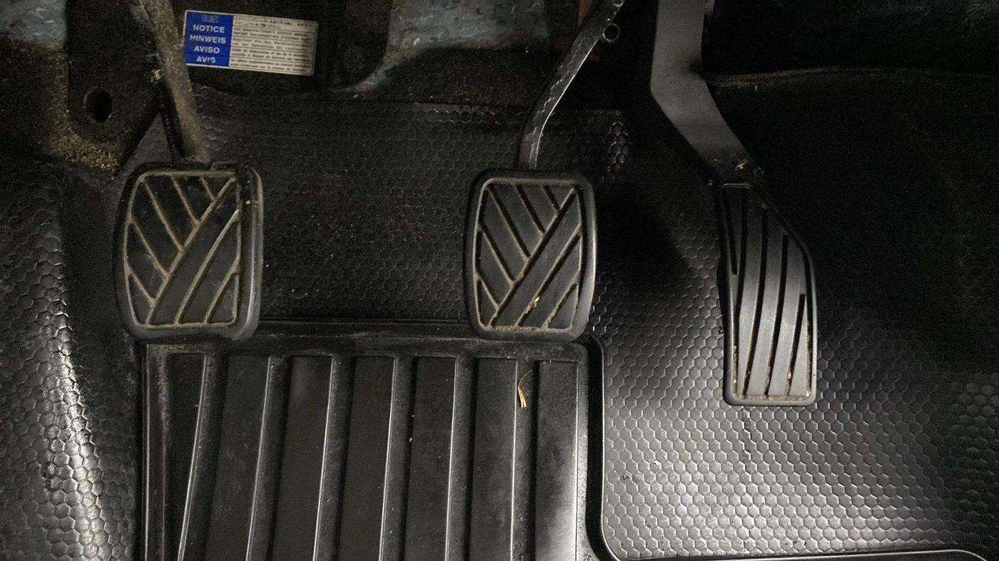 2016 Maruti Vitara Brezza LDI (O), Diesel, Manual, 86,842 km, Pedals