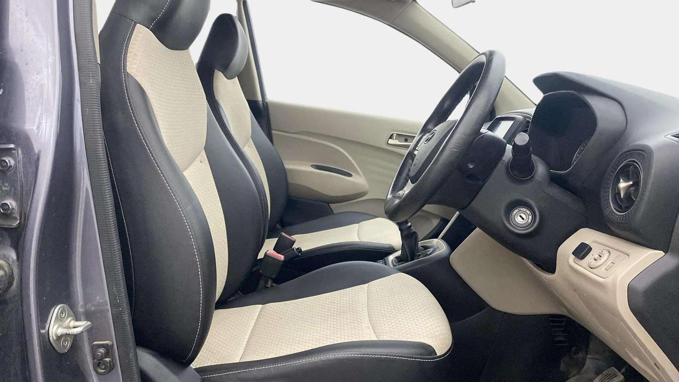 2019 Hyundai NEW SANTRO SPORTZ CNG, CNG, Manual, 63,252 km, Right Side Front Door Cabin
