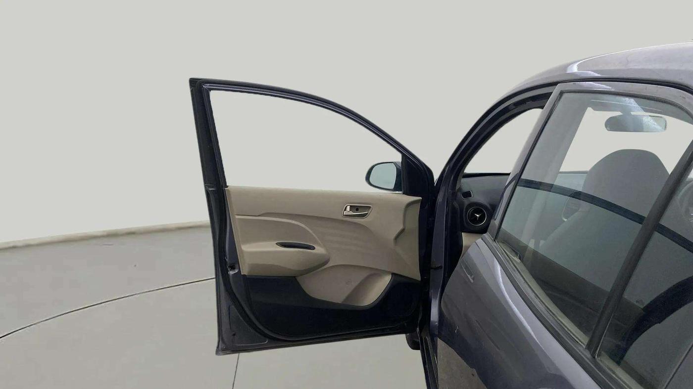 2019 Hyundai NEW SANTRO SPORTZ CNG, CNG, Manual, 63,252 km, LHS Front Door