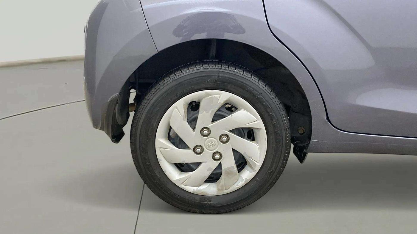 2019 Hyundai NEW SANTRO SPORTZ CNG, CNG, Manual, 63,252 km, Right Rear Wheel