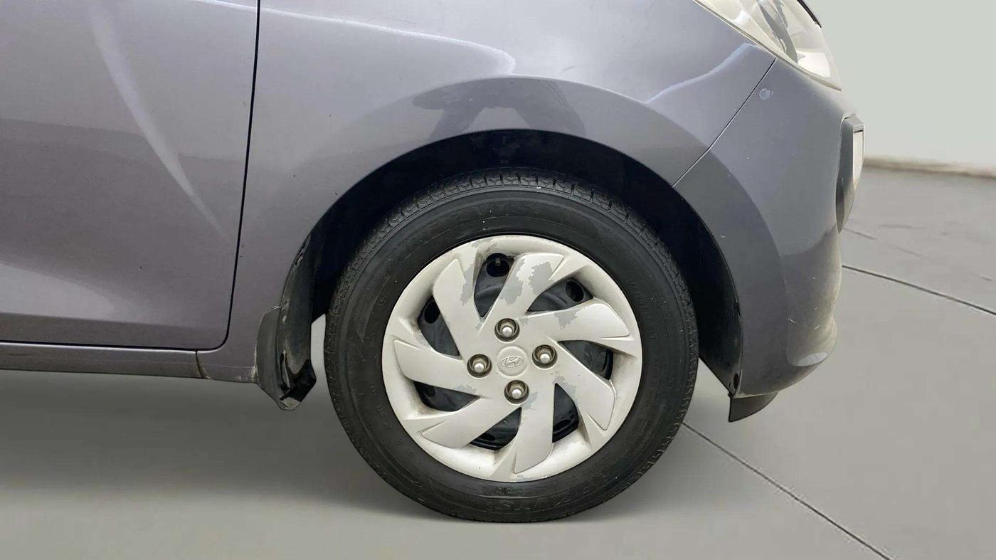 2019 Hyundai NEW SANTRO SPORTZ CNG, CNG, Manual, 63,252 km, Right Front Wheel