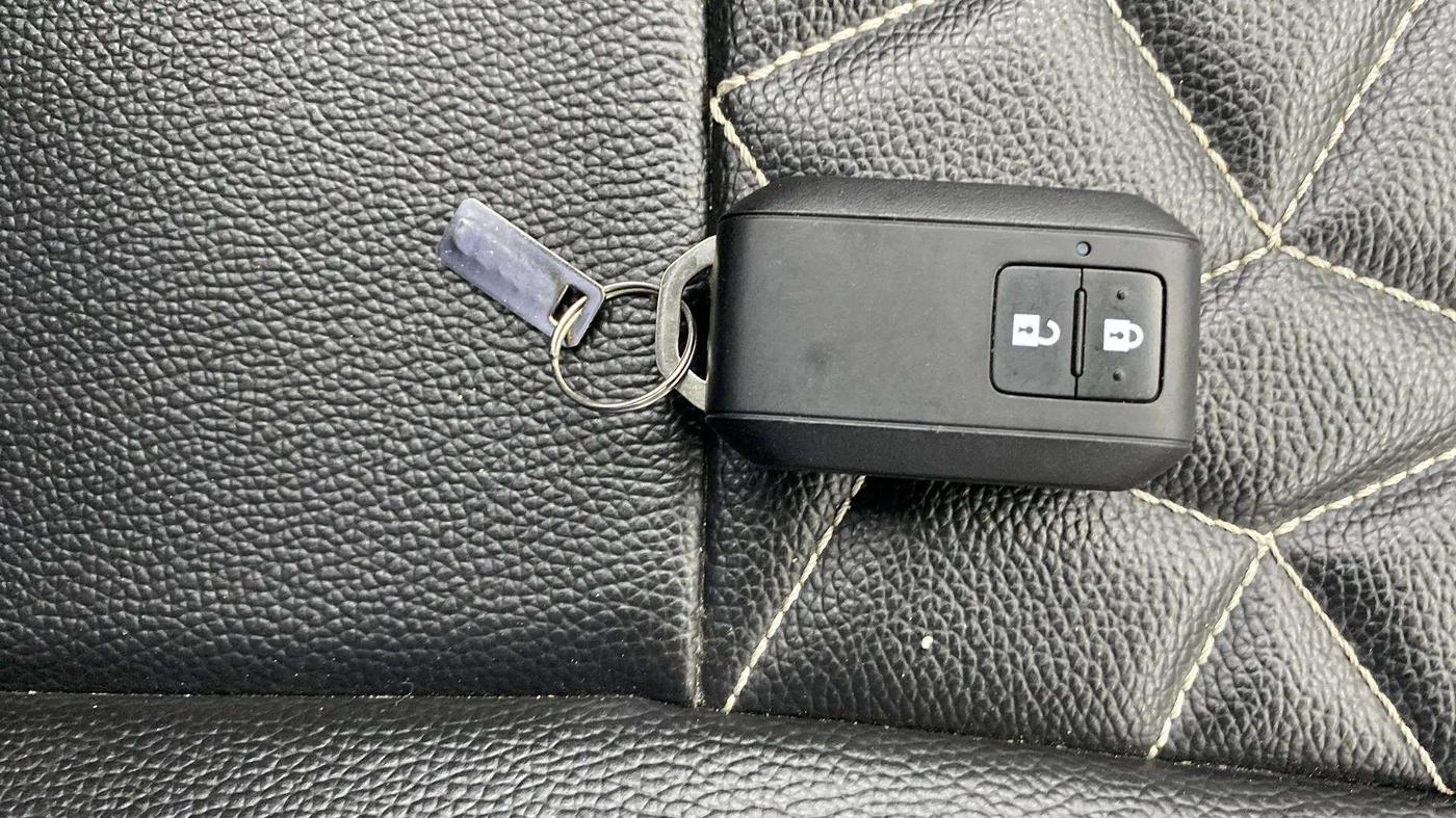 2021 Maruti Baleno ZETA PETROL 1.2, Petrol, Manual, 26,893 km, Key Close Up