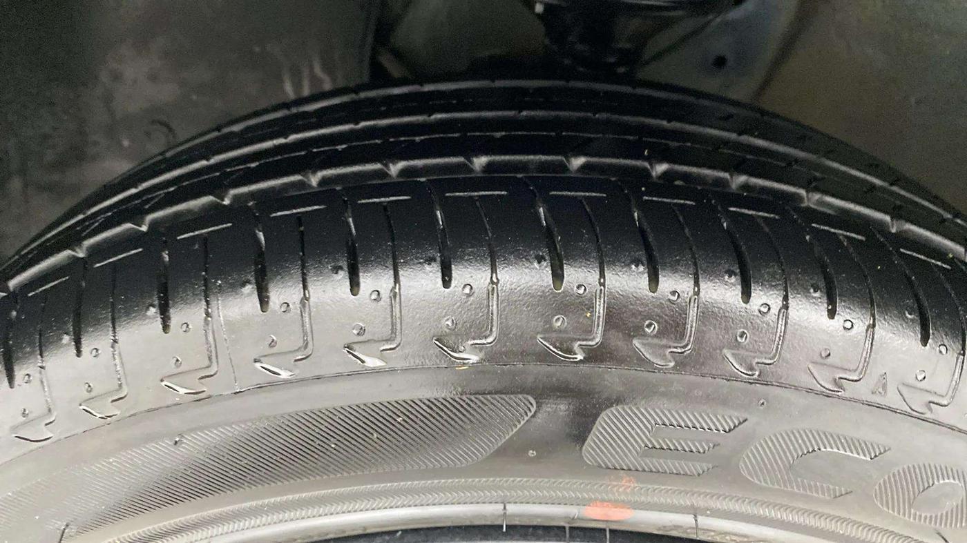 2022 Maruti IGNIS DELTA 1.2, Petrol, Manual, 15,574 km, Left Front Tyre Tread