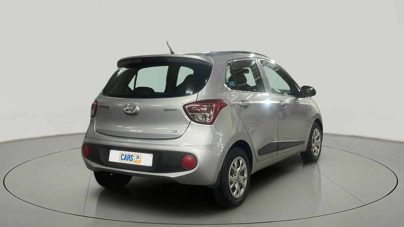 2019 Hyundai Grand i10 SPORTZ 1.2 KAPPA VTVT, Petrol, Manual, 30,516 km, Right Back Diagonal