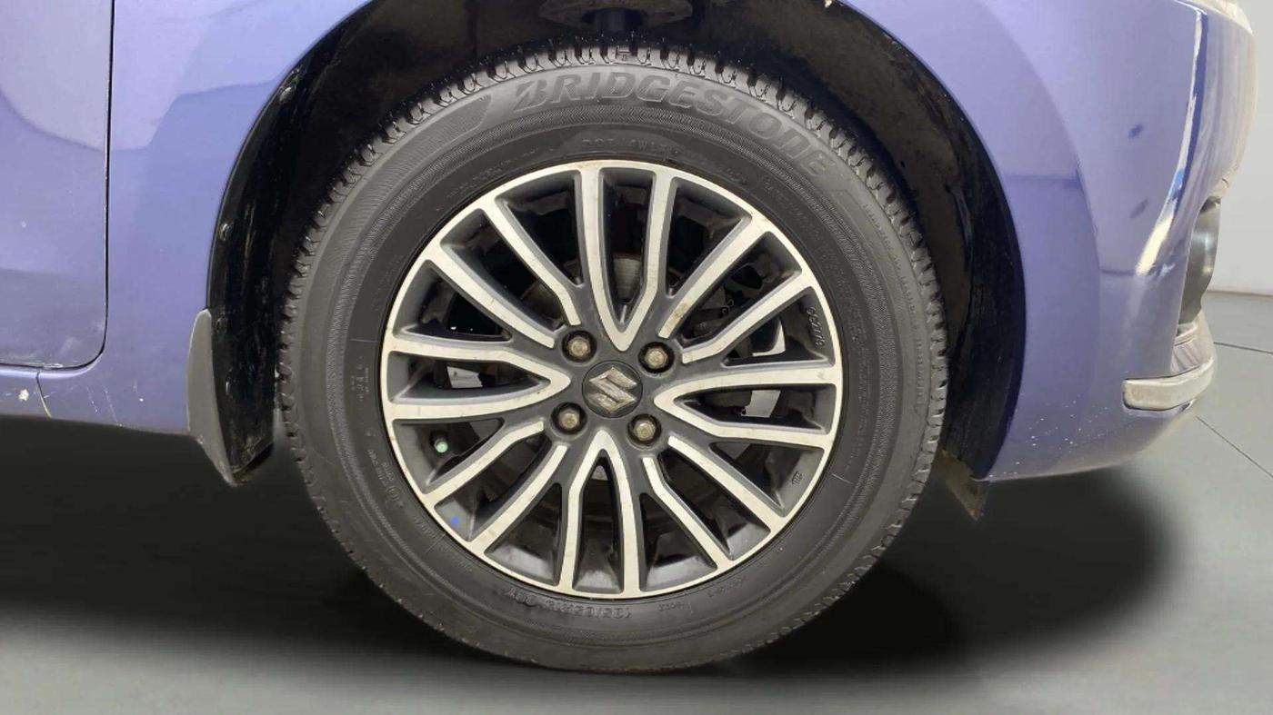 2018 Maruti Dzire ZDI PLUS, Diesel, Manual, 45,325 km, Right Front Wheel