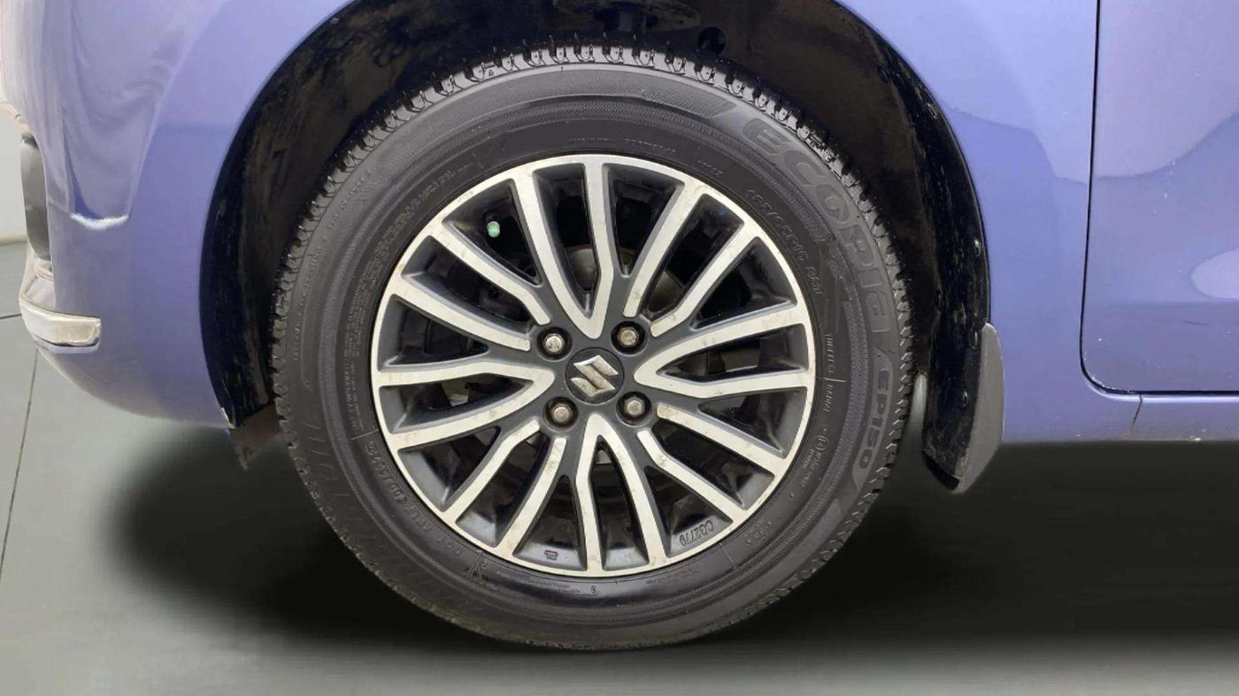 2018 Maruti Dzire ZDI PLUS, Diesel, Manual, 45,325 km, Left Front Wheel