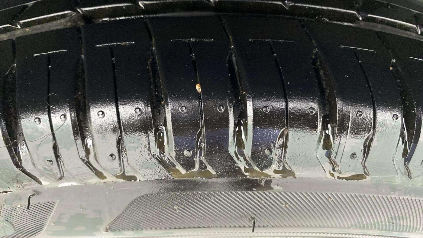 2018 Maruti Dzire ZDI PLUS, Diesel, Manual, 45,325 km, Left Rear Tyre Tread