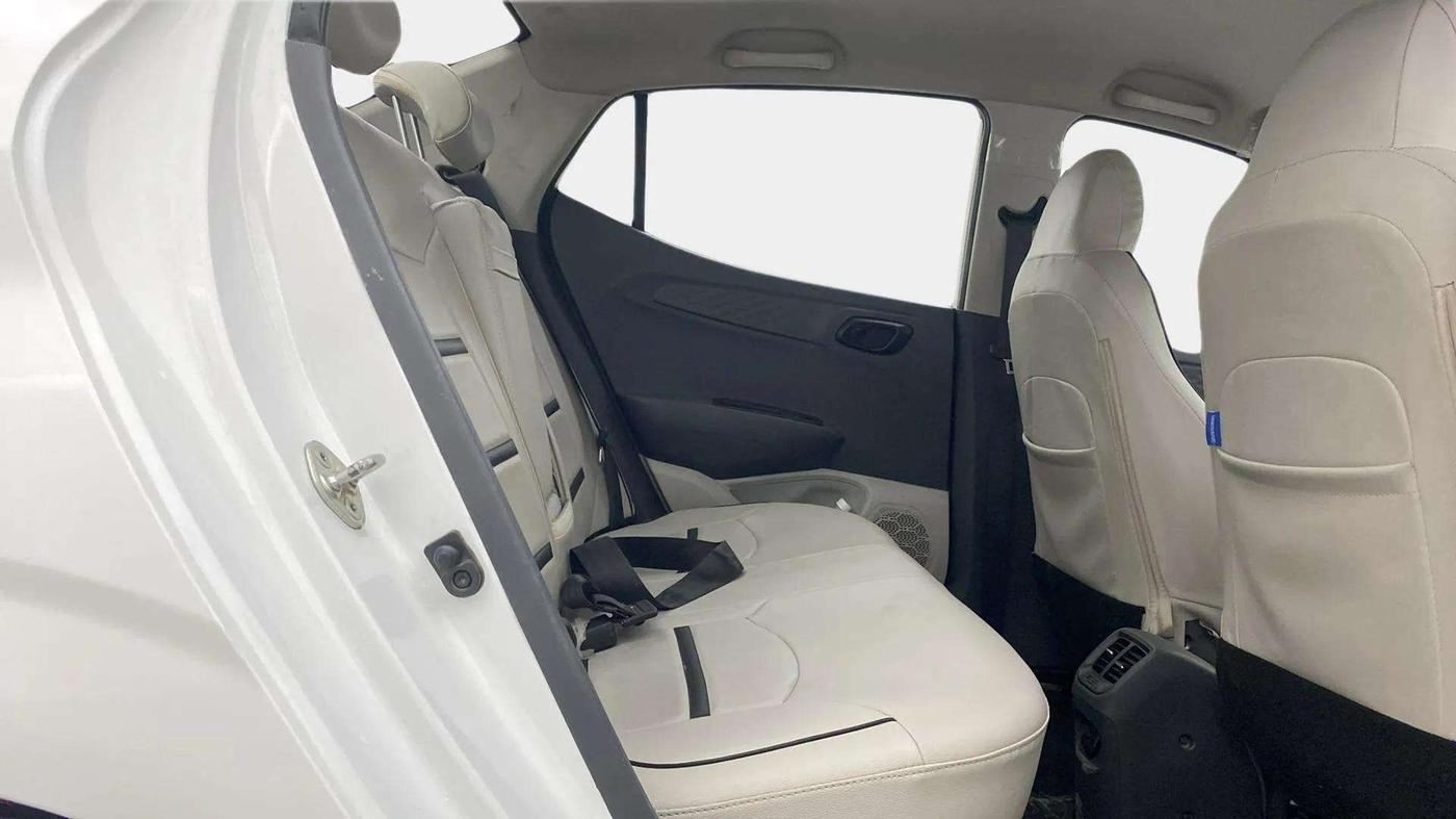 2021 Hyundai AURA S 1.2 CNG, CNG, Manual, 81,162 km, Right Side Rear Door Cabin