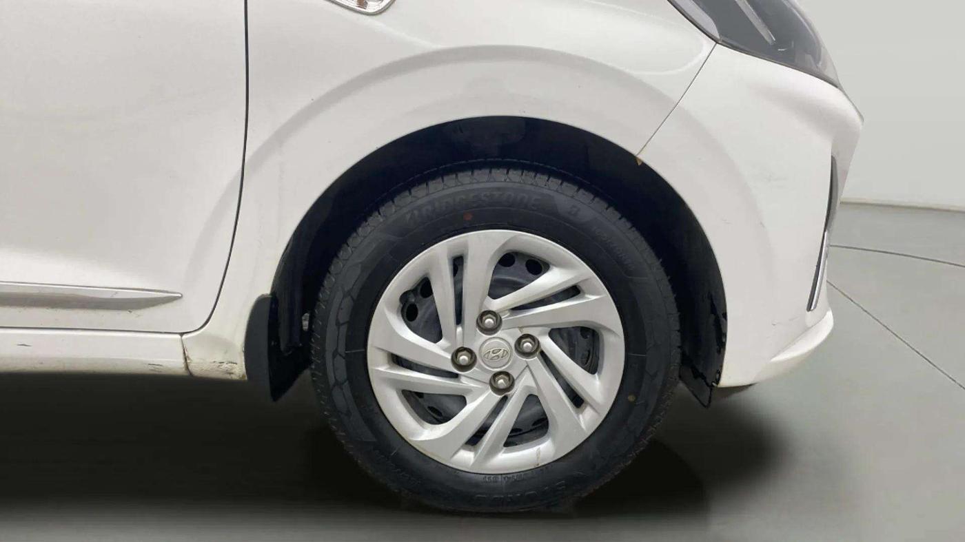 2021 Hyundai AURA S 1.2 CNG, CNG, Manual, 81,162 km, Right Front Wheel