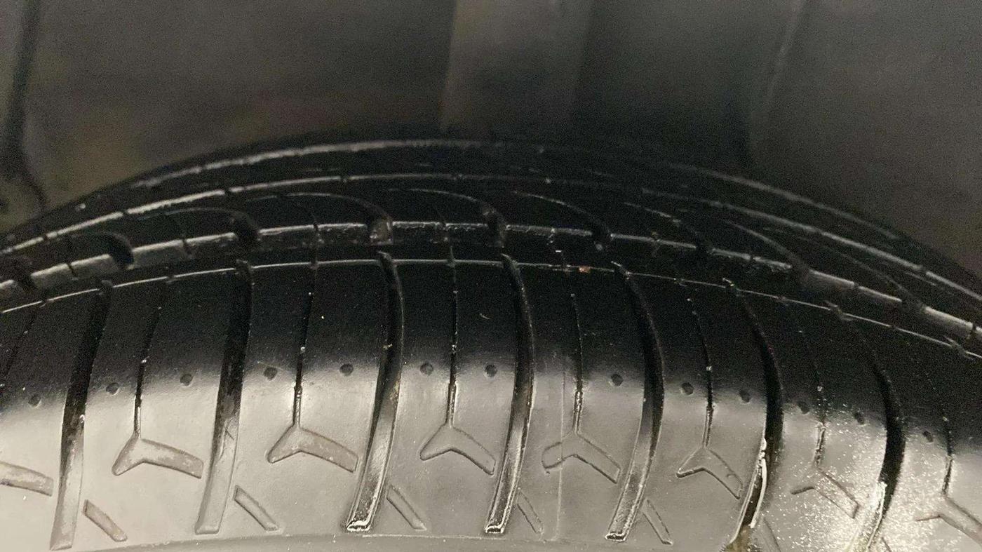 2021 Hyundai AURA S 1.2 CNG, CNG, Manual, 81,162 km, Right Rear Tyre Tread