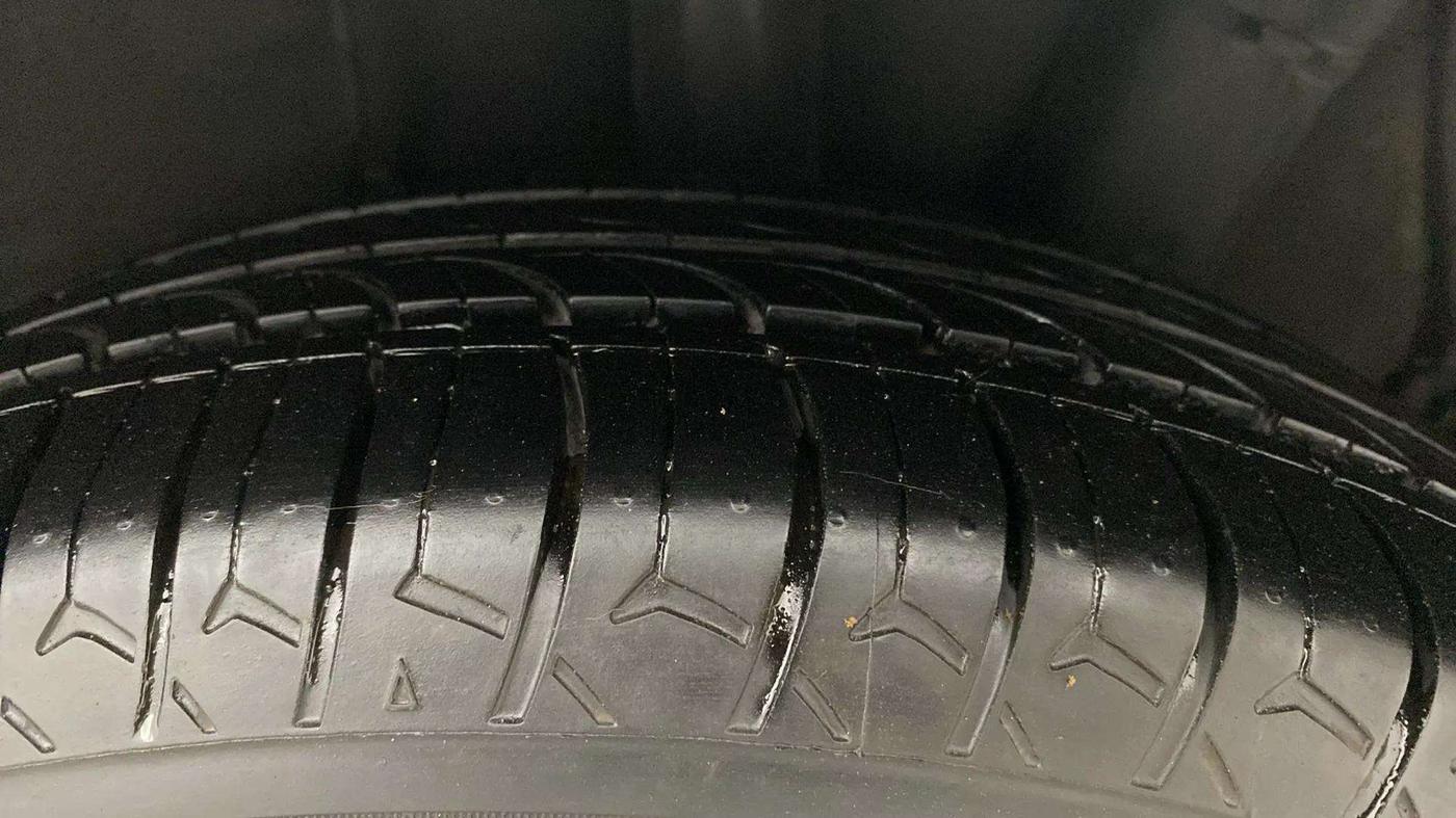 2021 Hyundai AURA S 1.2 CNG, CNG, Manual, 81,162 km, Left Rear Tyre Tread