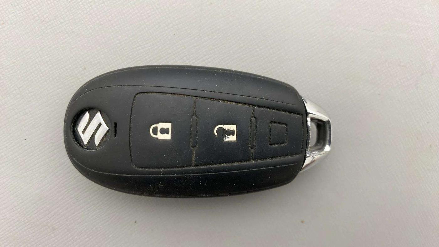 2016 Maruti Ciaz ZDI+ SHVS RS, Diesel, Manual, 63,294 km, Key Close Up