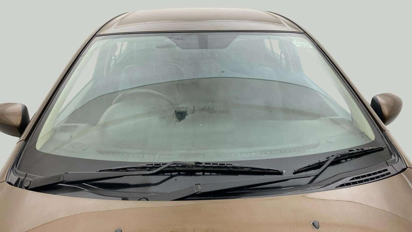 2016 Maruti Ciaz ZDI+ SHVS RS, Diesel, Manual, 63,294 km, Front Windshield