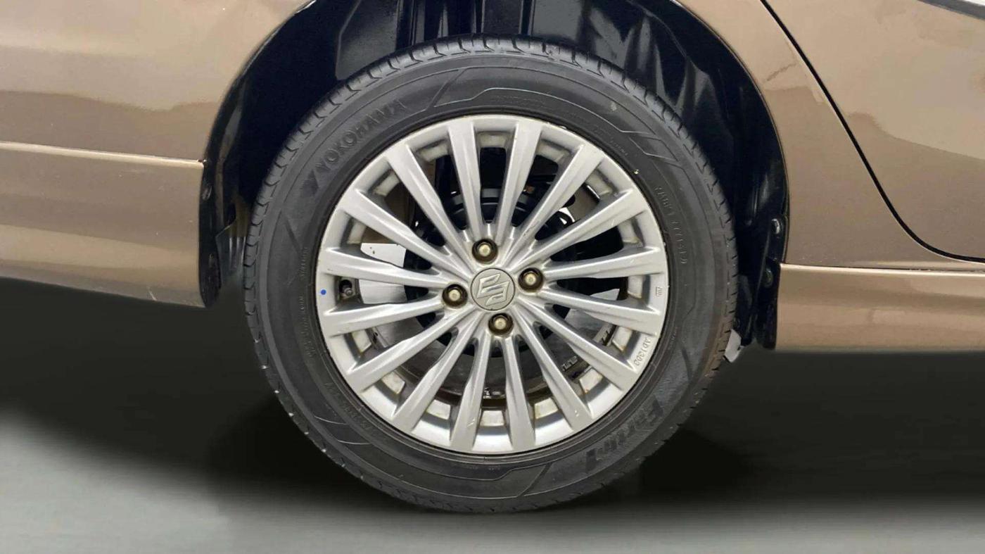 2016 Maruti Ciaz ZDI+ SHVS RS, Diesel, Manual, 63,294 km, Right Rear Wheel