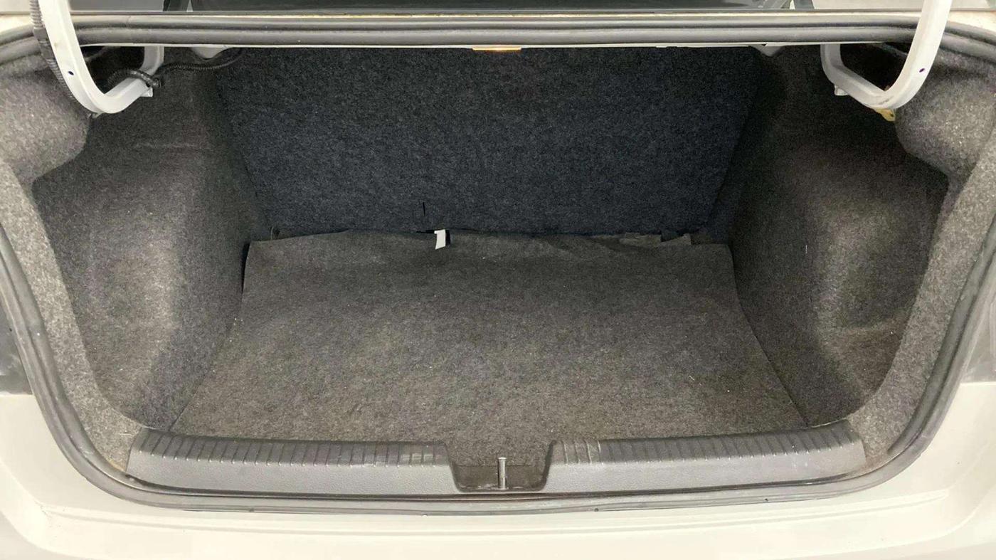 2019 Volkswagen Ameo TRENDLINE 1.0L, Petrol, Manual, 39,107 km, Boot Inside