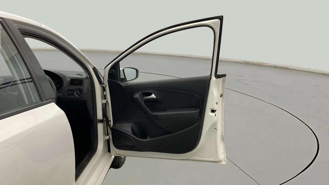 2019 Volkswagen Ameo TRENDLINE 1.0L, Petrol, Manual, 39,107 km, RHS Front Door