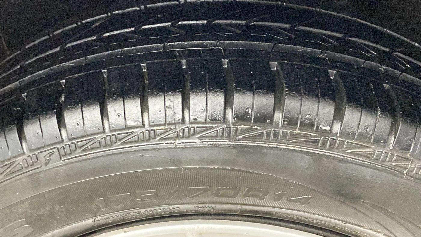 2019 Volkswagen Ameo TRENDLINE 1.0L, Petrol, Manual, 39,107 km, Right Rear Tyre Tread