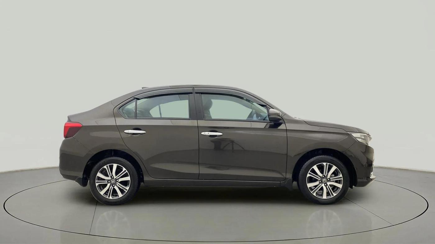 2022 Honda Amaze 1.2L I-VTEC VX CVT, Petrol, Automatic, 12,526 km, Right Side View