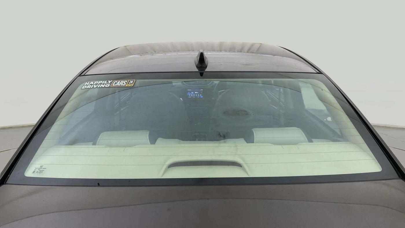2022 Honda Amaze 1.2L I-VTEC VX CVT, Petrol, Automatic, 12,526 km, Rear Windshield