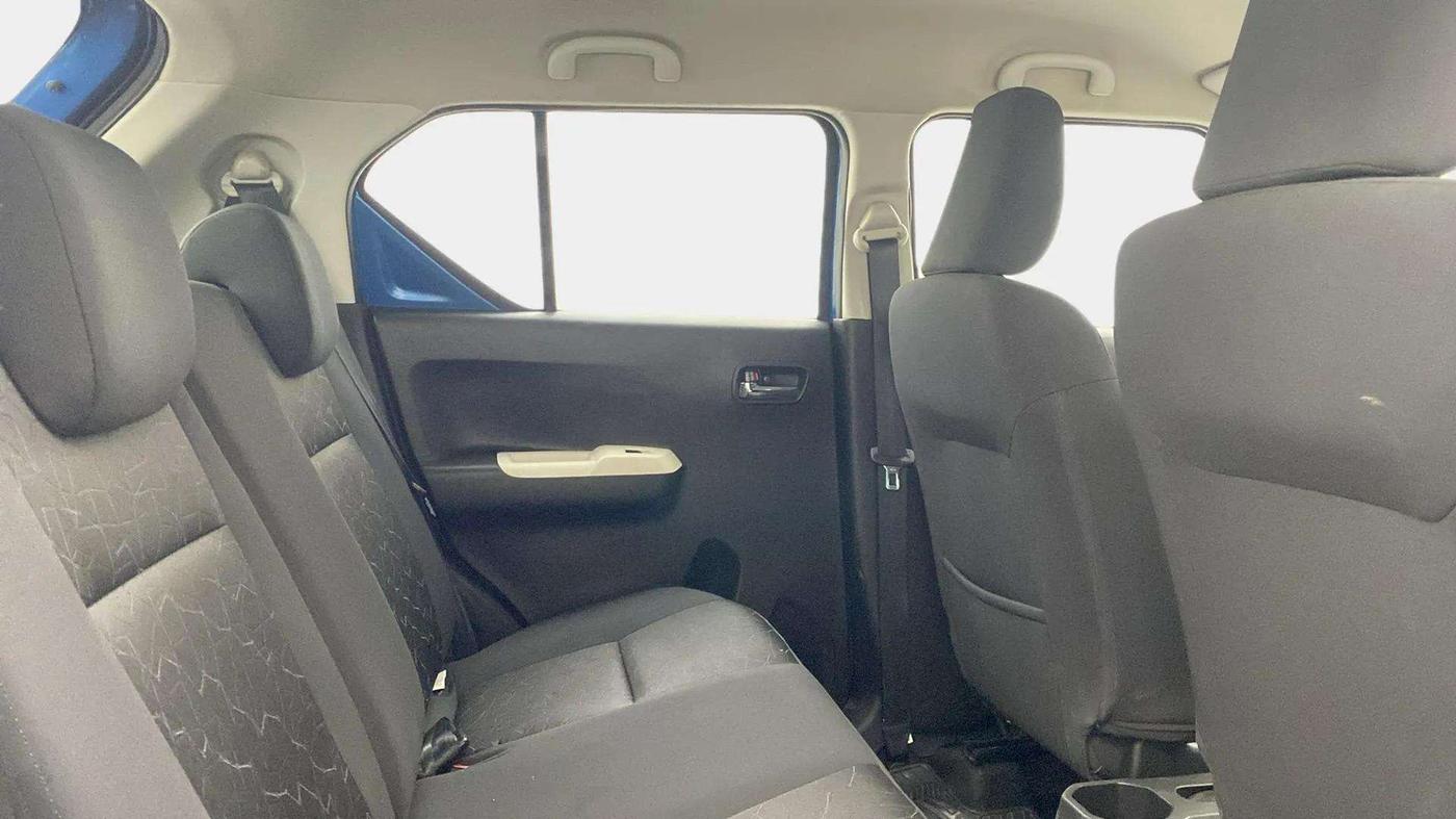 2018 Maruti IGNIS ALPHA 1.2 AMT DUAL TONE, Petrol, Automatic, 17,571 km, Right Side Rear Door Cabin