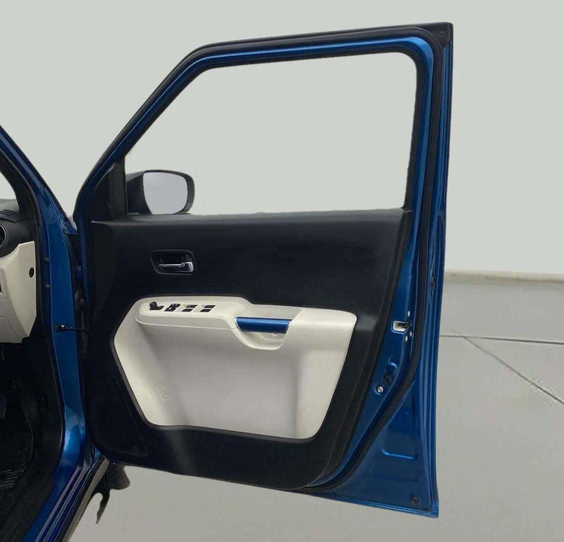 2018 Maruti IGNIS ALPHA 1.2 AMT DUAL TONE, Petrol, Automatic, 17,571 km, RHS Front Door