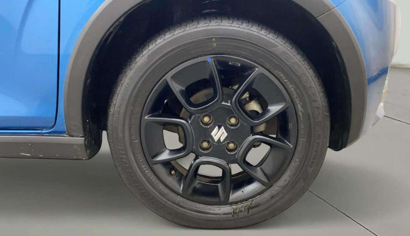 2018 Maruti IGNIS ALPHA 1.2 AMT DUAL TONE, Petrol, Automatic, 17,571 km, Right Front Wheel