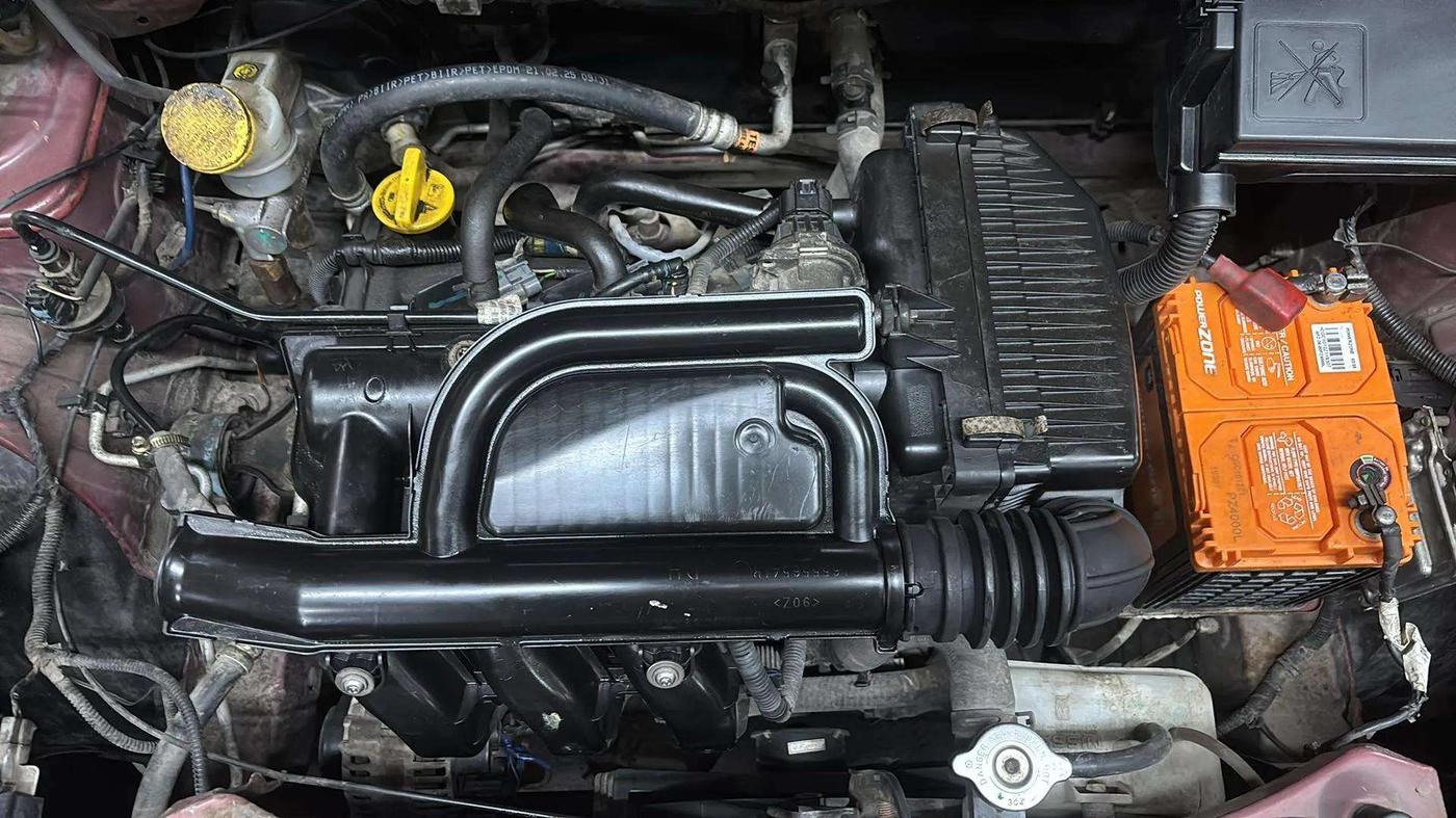 2016 Renault Kwid RXT 0.8 (O), Petrol, Manual, 48,717 km, Engine View