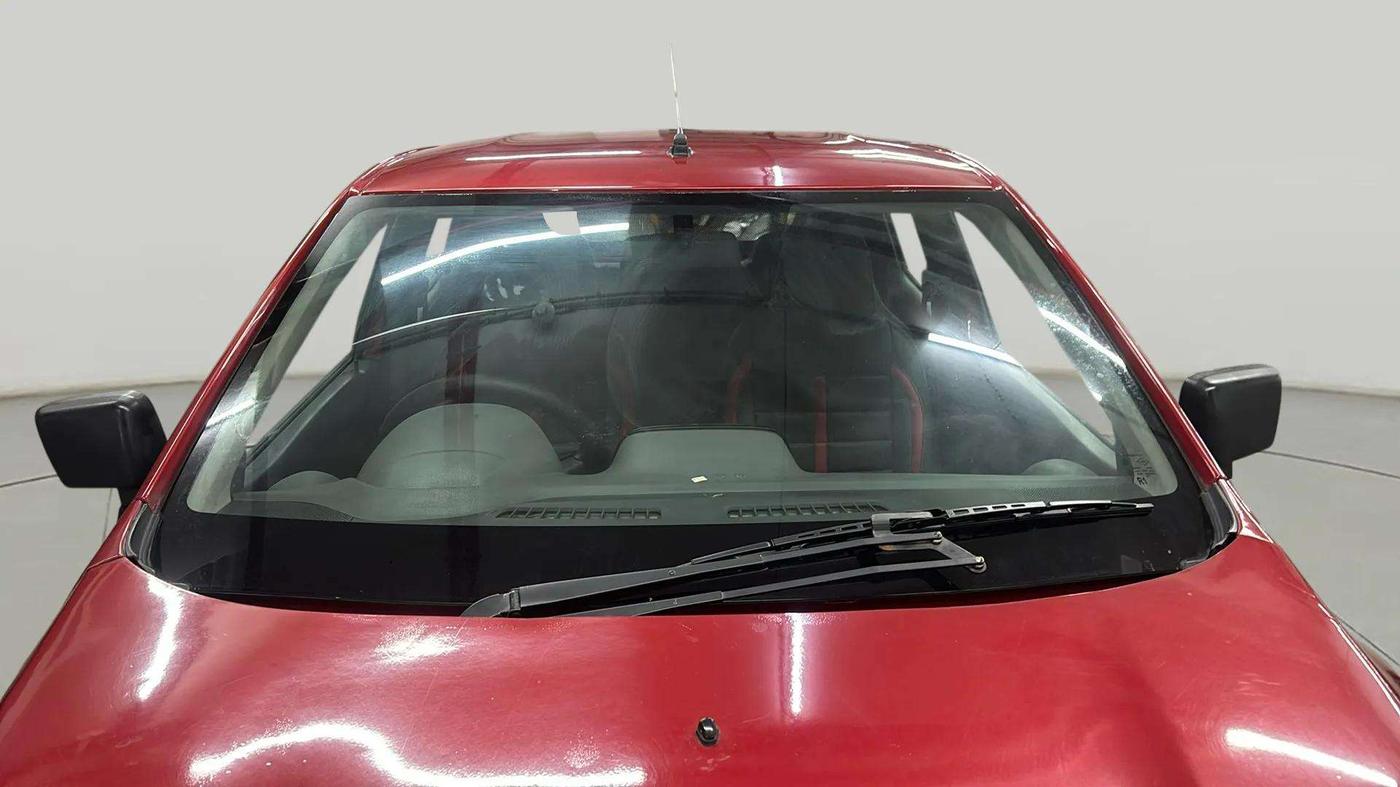 2016 Renault Kwid RXT 0.8 (O), Petrol, Manual, 48,717 km, Front Windshield