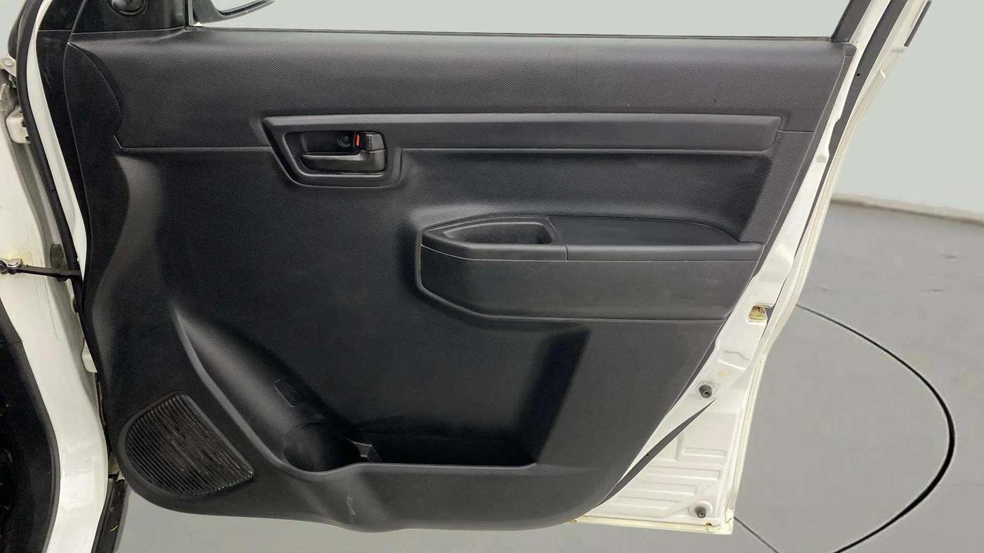 2019 Maruti S PRESSO VXI+, Petrol, Manual, 71,760 km, Driver Side Door Panels Control