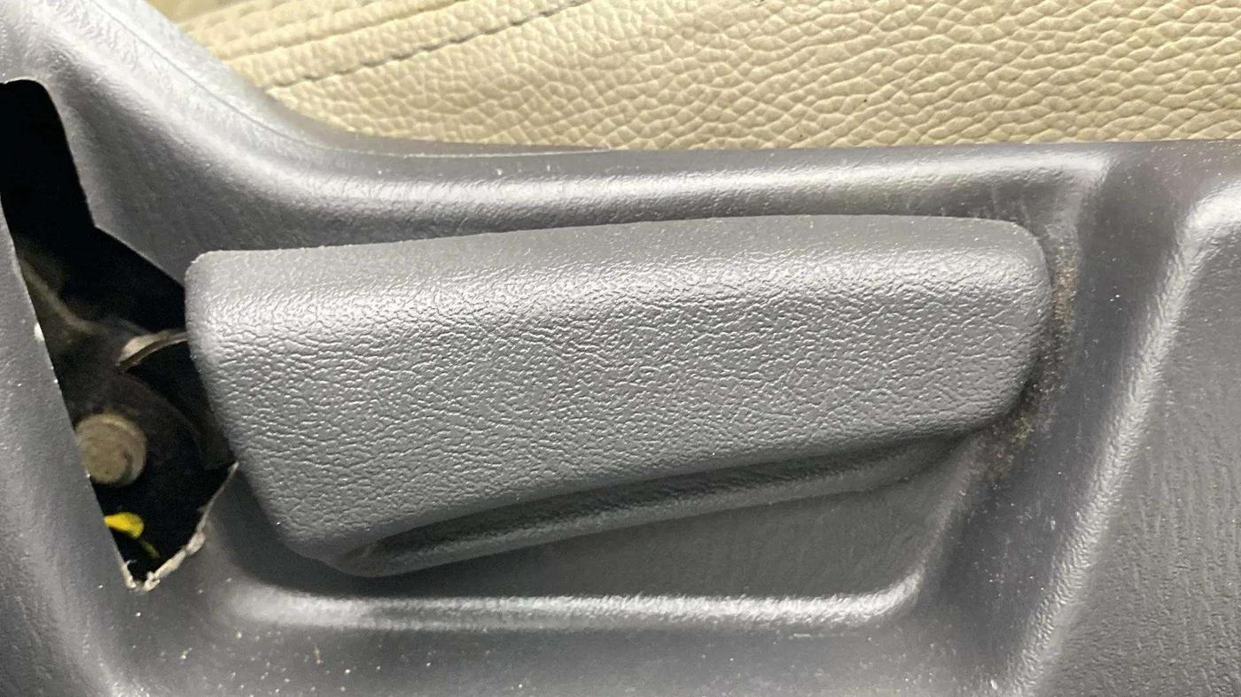 2019 Maruti Alto K10 VXI, Petrol, Manual, 59,252 km, Driver Side Adjustment Panel