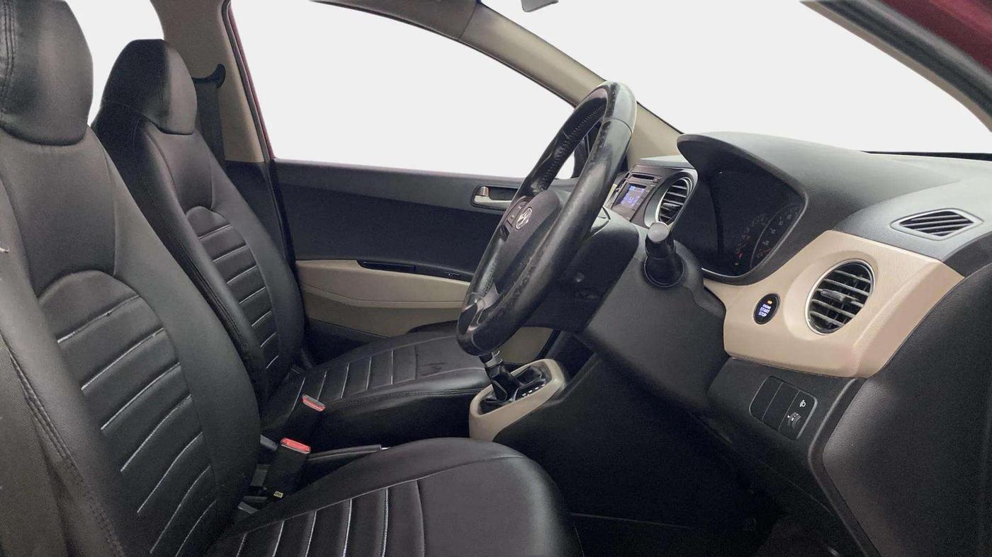 2015 Hyundai Grand i10 ASTA AT 1.2 KAPPA VTVT, Petrol, Automatic, 86,542 km, Right Side Front Door Cabin