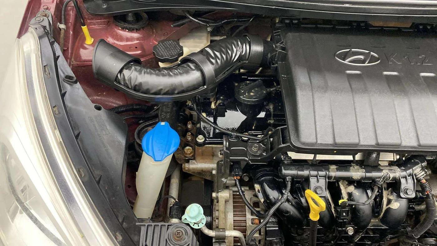 2015 Hyundai Grand i10 ASTA AT 1.2 KAPPA VTVT, Petrol, Automatic, 86,542 km, Engine View - Right